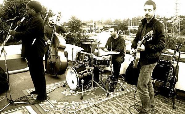 El puro rock de Los Thunders y el exquisito jazz-funk de Custom Radio